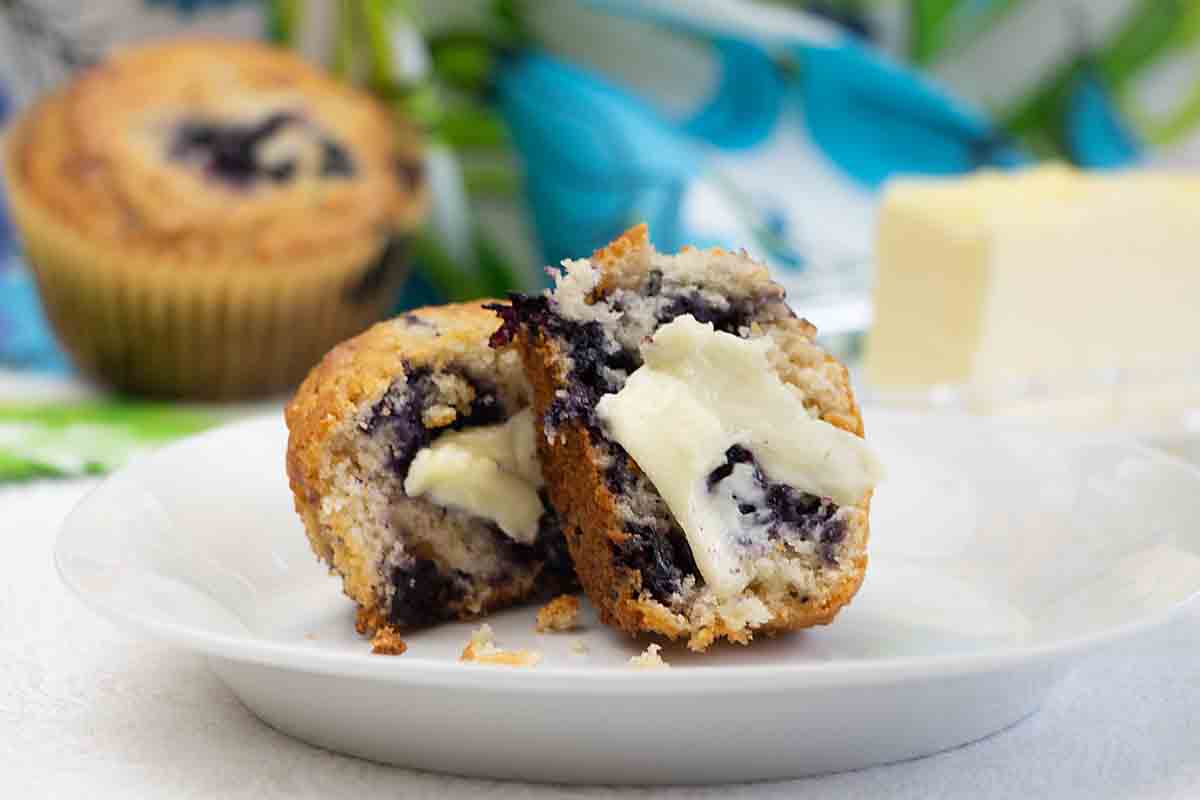 Classic Betty Crocker Blueberry Muffins – Art of Natural Living