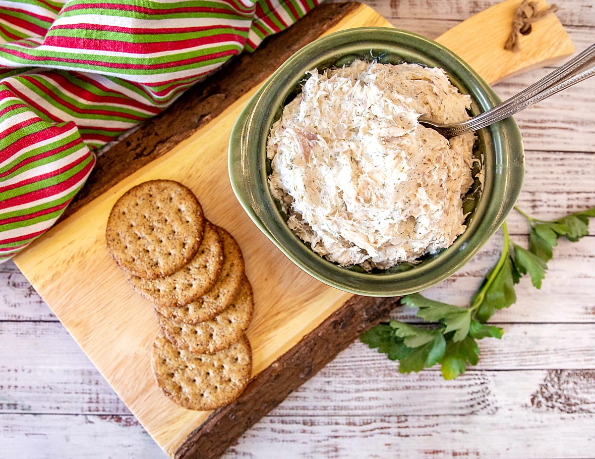 Smoked Salmon Cream Cheese Crackers - Christie at Home