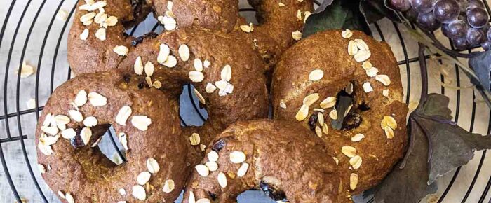 Homemade Pumpkin Bagels with Cranberries Homemade Pumpkin Bagels with Cranberries