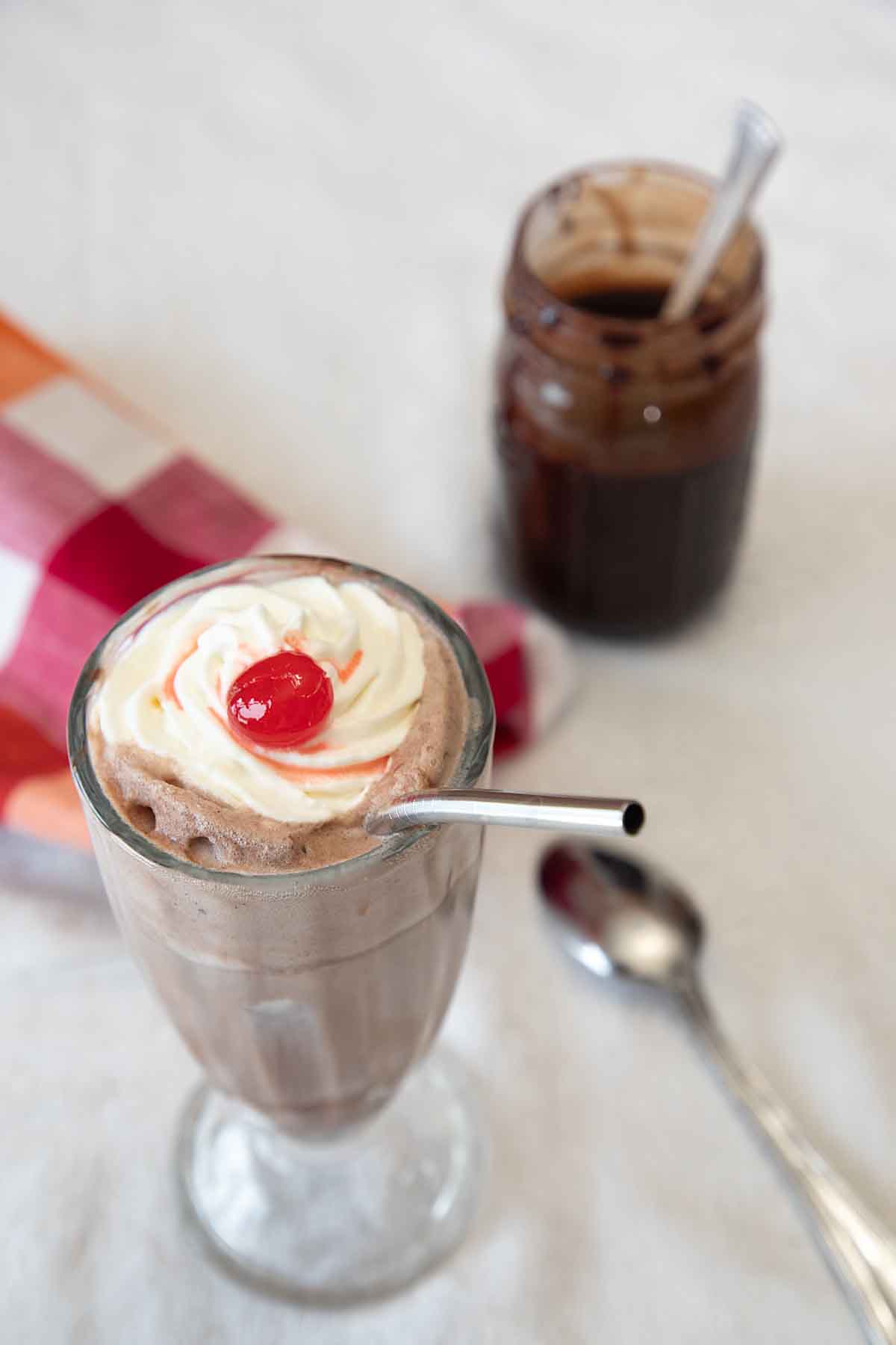 Old-Fashioned Homemade Chocolate Ice Cream - Adventures of Mel