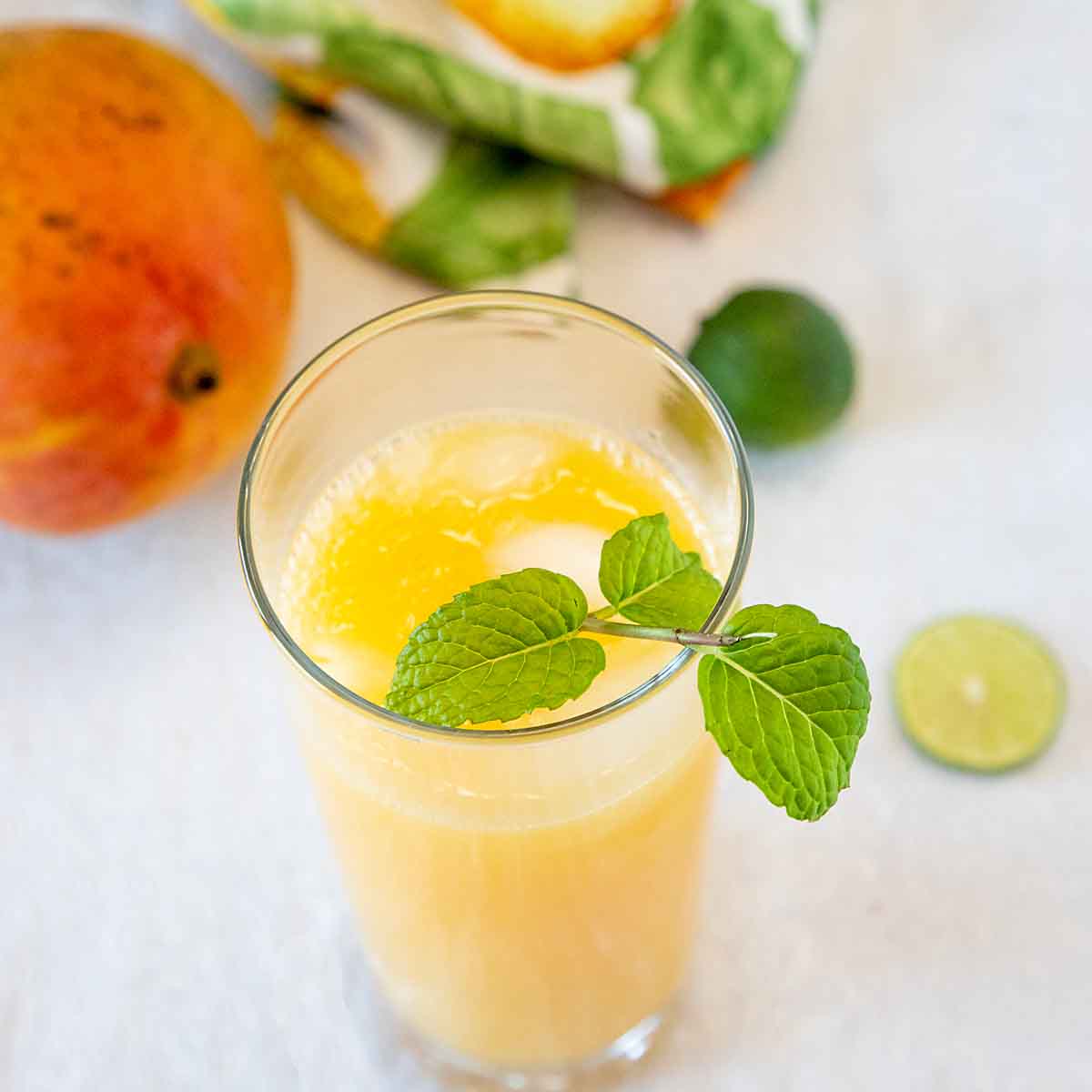Refreshing Mango Agua Fresca