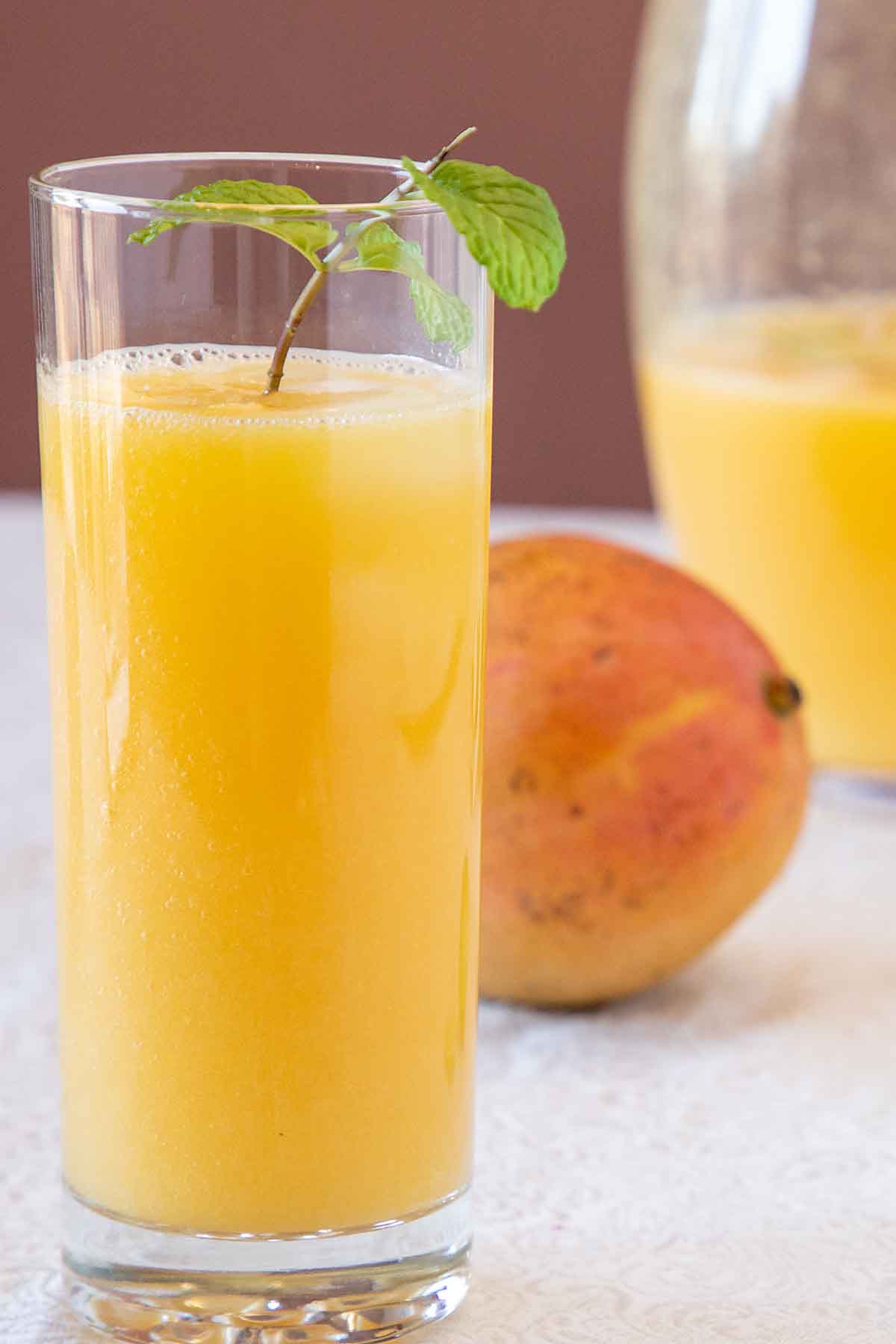 Mango Agua Fresca - Easy and Refreshing! - Drive Me Hungry