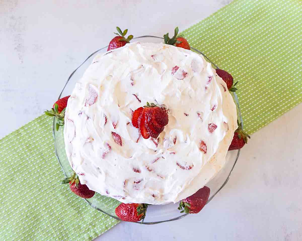 Strawberry Meringue Cake 