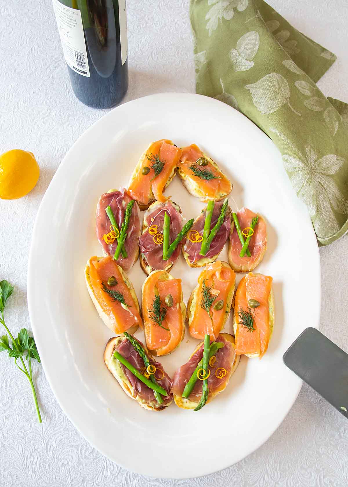 Open Faced Sandwiches with Natural Garlic of Art Aioli – Living