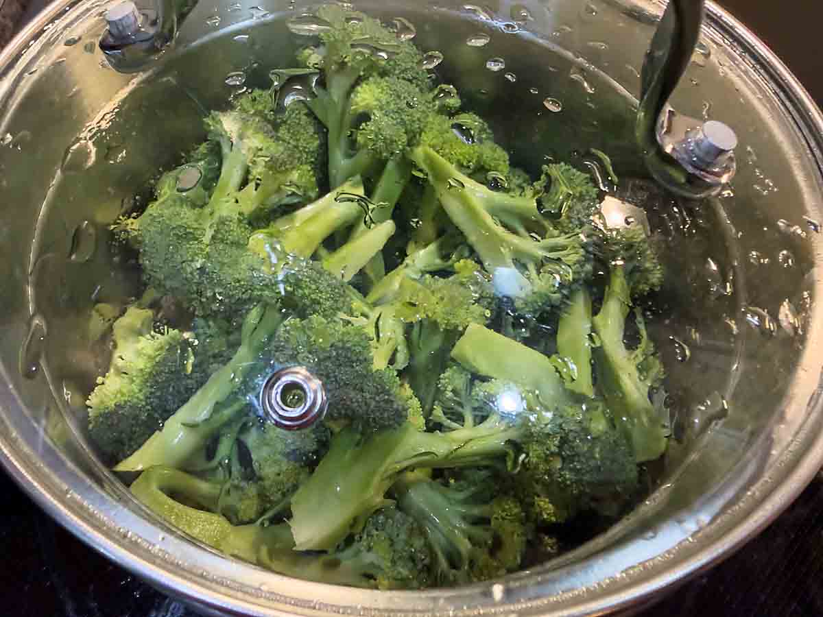 steaming broccoli