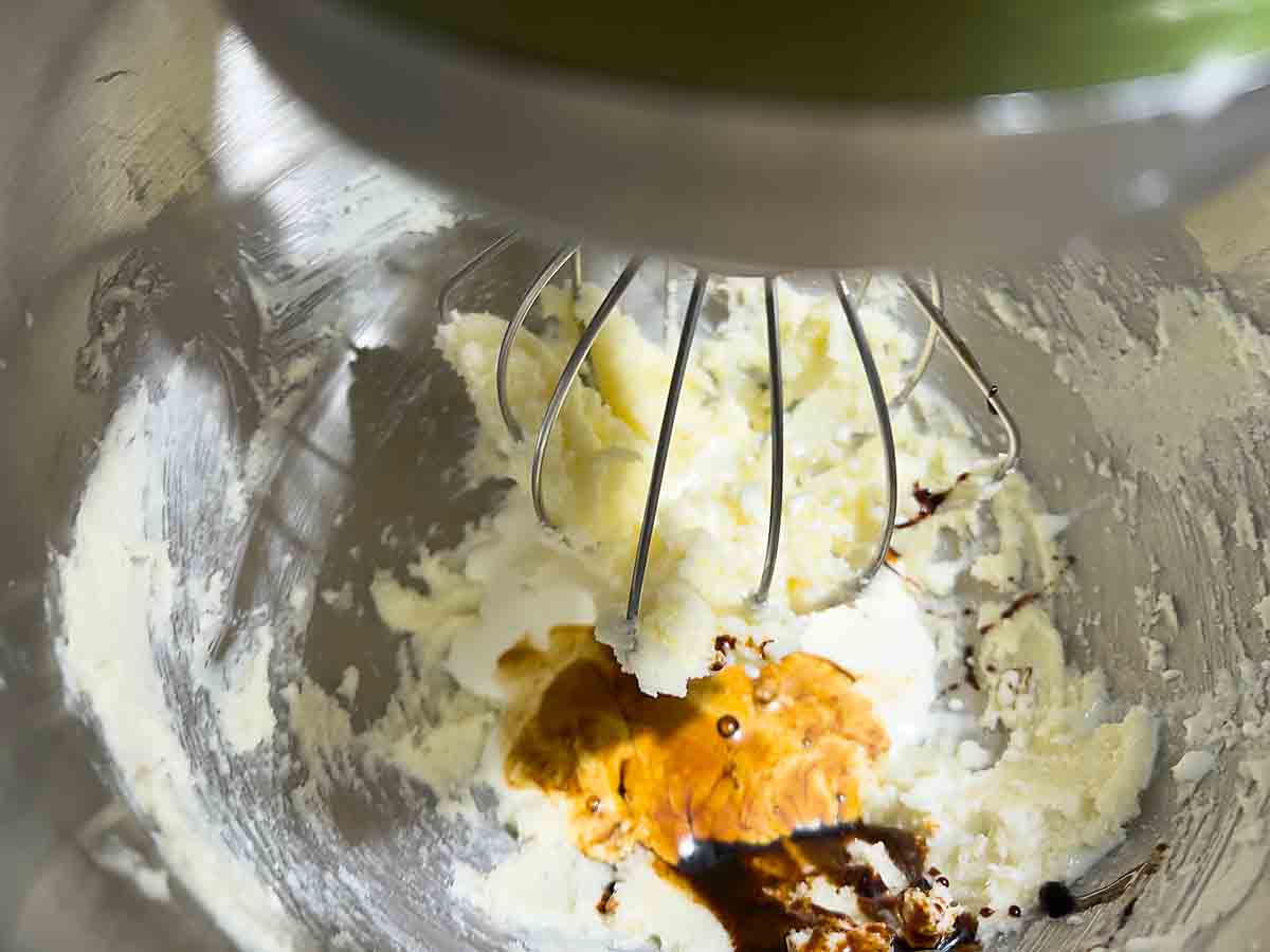 add molasses