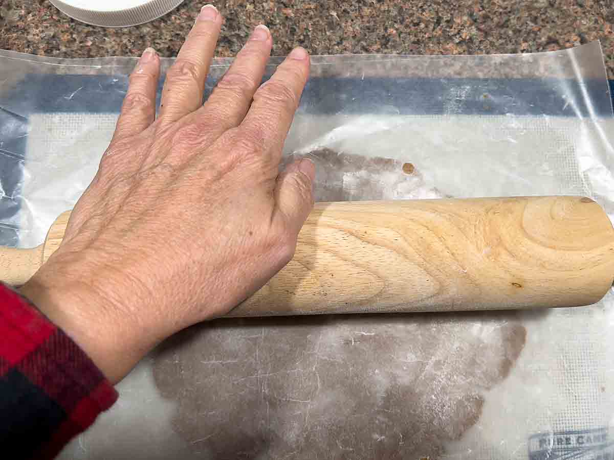 roll between 2 layers wax paper