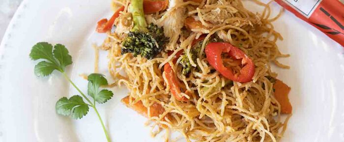 Spicy Peanut Noodles with Chicken and Veggies Spicy Peanut Noodles with Chicken and Veggies