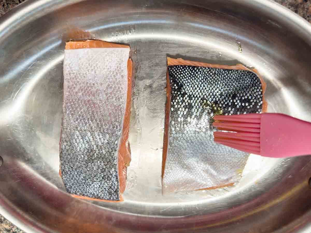 Brush fillets with oil
