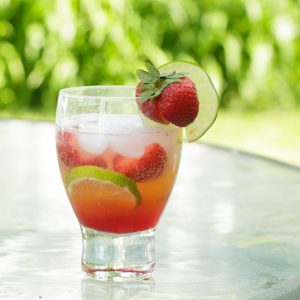 Summer is… finally… gloriously… here. What better way to celebrate than with Sparkling Strawberry Limeade.