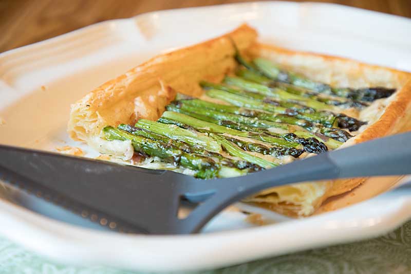 asparagus tart gruyere