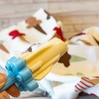 Make Vanilla Pudding Pops your way and enjoy a no-bake dessert or snack that’s tasty, healthy and easy to make.