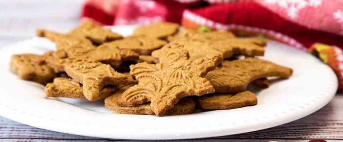 Holiday Embossed Gingerbread Cookies Holiday Embossed Gingerbread Cookies