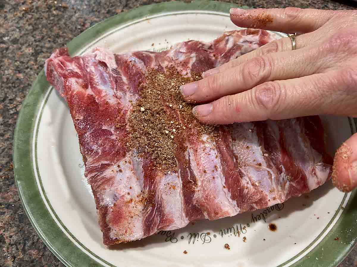 Baby Back Ribs with Dutch Oven Vegetables AVCHD 