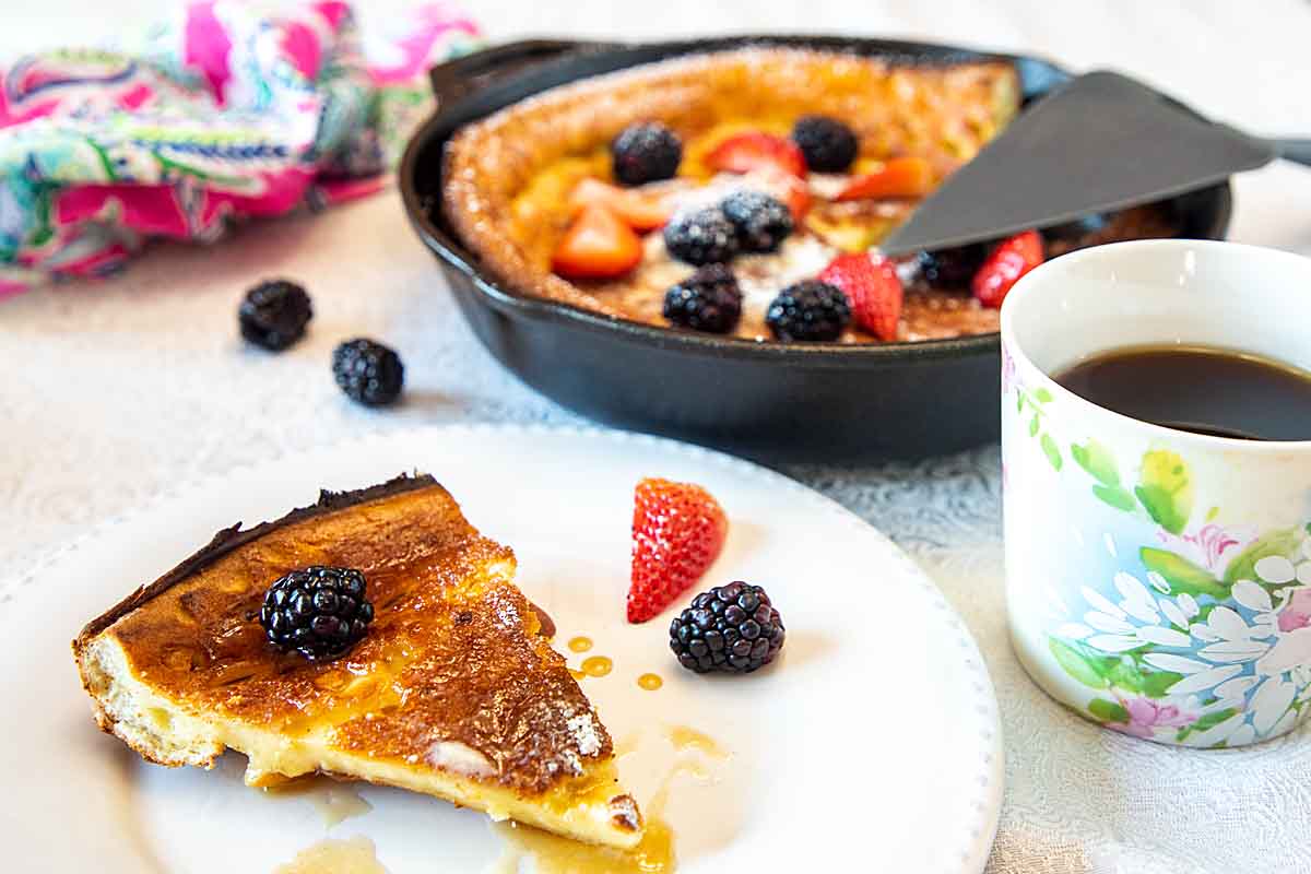 https://artofnaturalliving.com/wp-content/uploads/2022/02/Dutch_Baby_Pancake_09.jpg