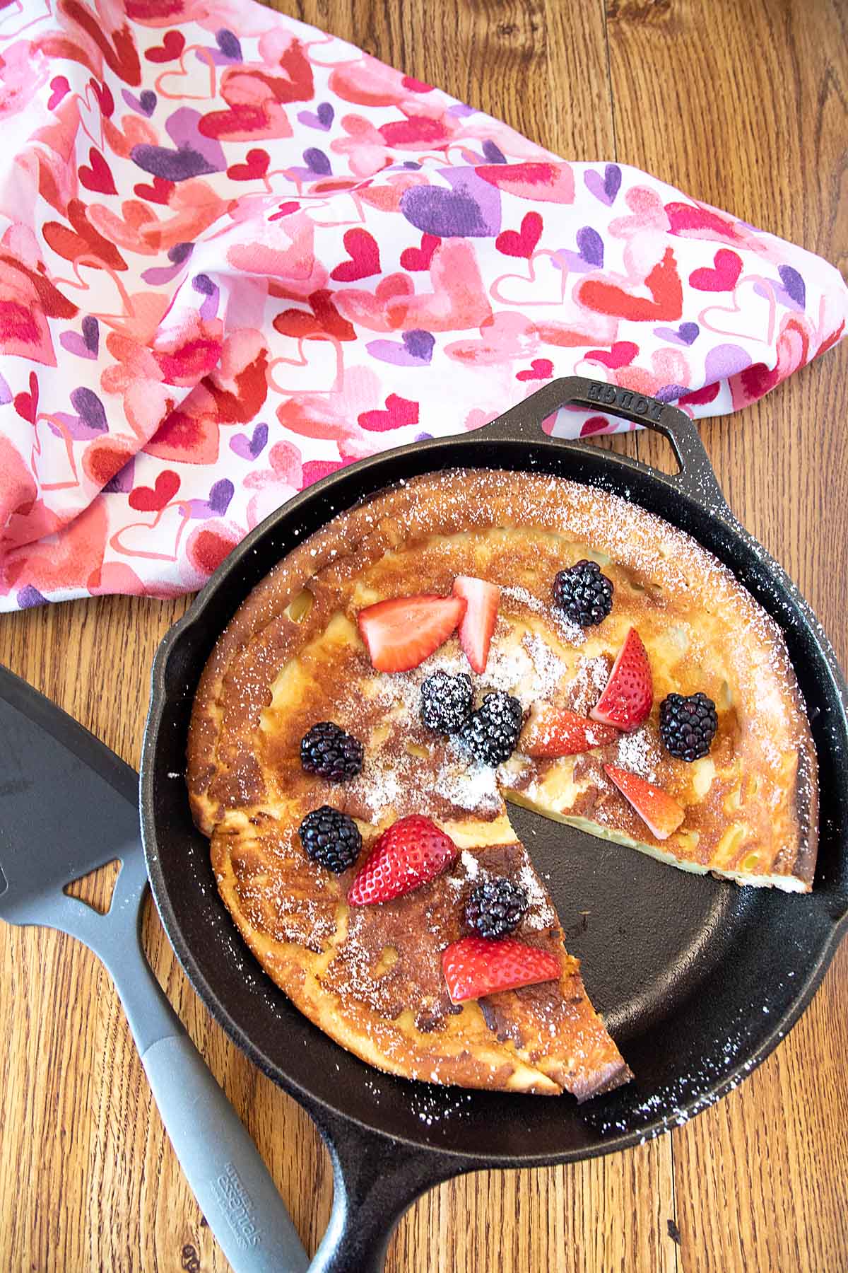 Skillet Dutch Baby Pancake: Because Screw Standing Over a Hot Stove All Day