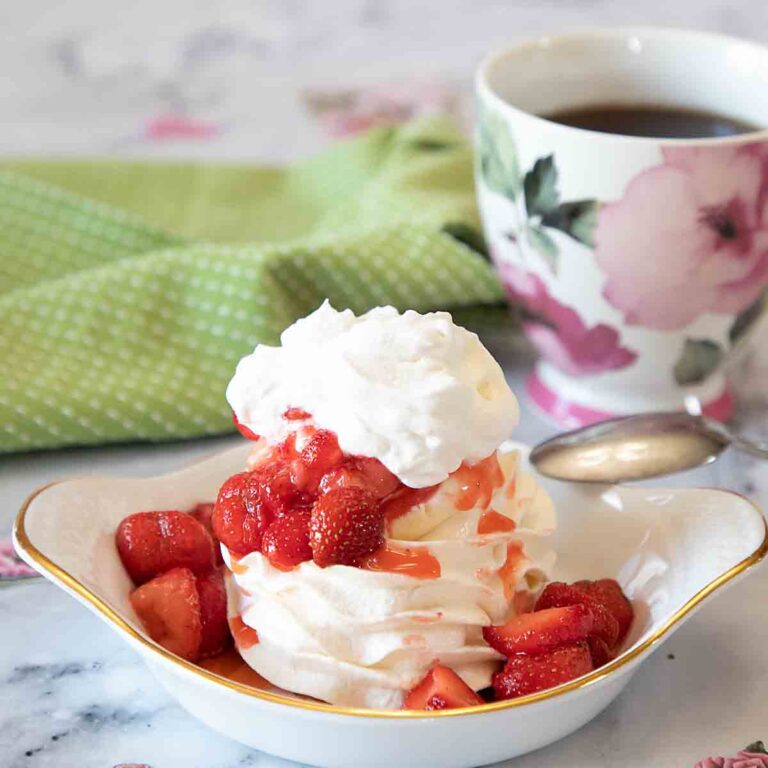 Strawberry Schaum Torte