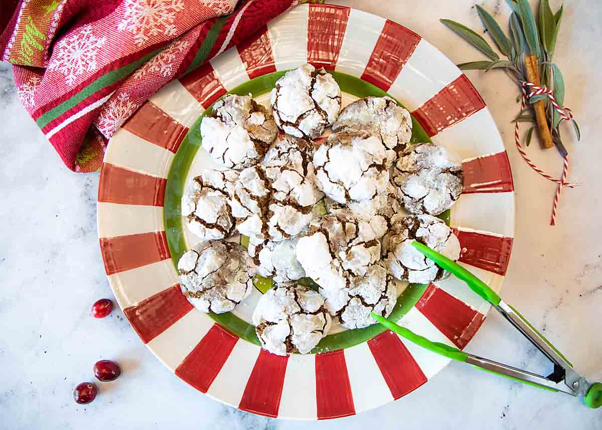 Gingerbread Crinkle Cookies