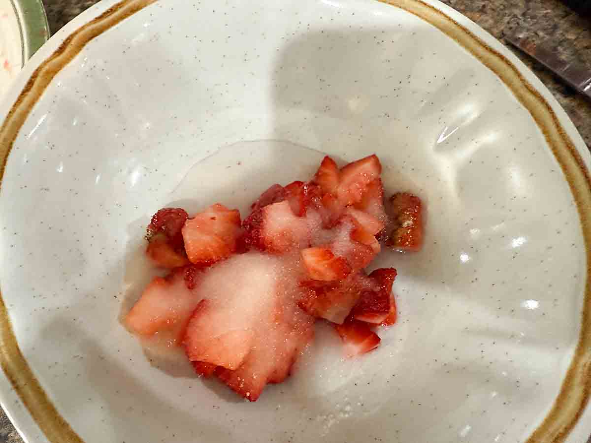 marinate reserved berries