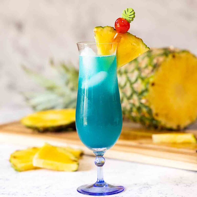 Blue Hawaii Cocktail