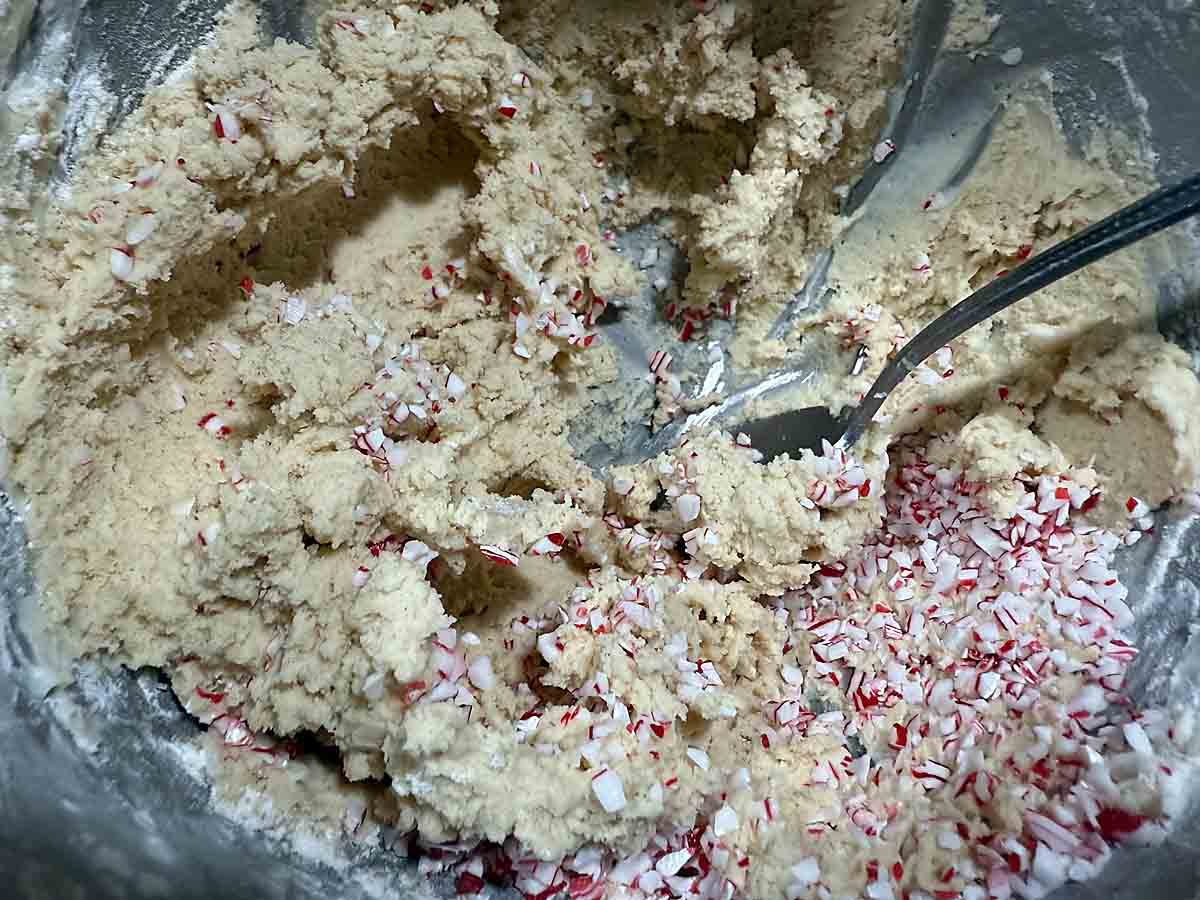 stir in crushed peppermint