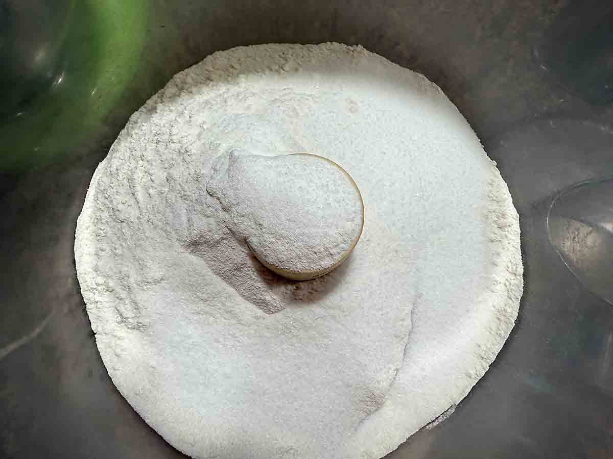 mix dry ingredients