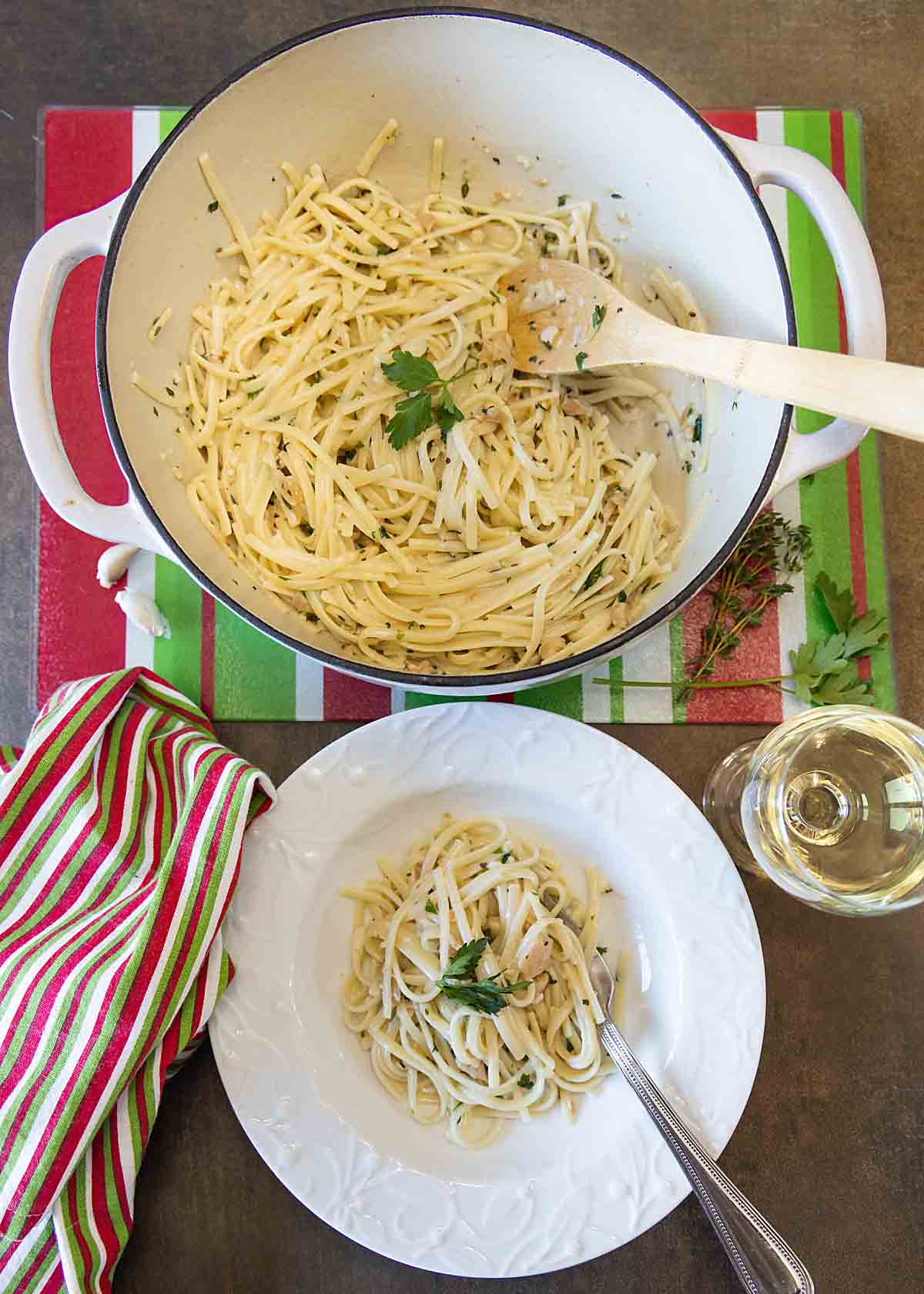 Linguine with clam sauce