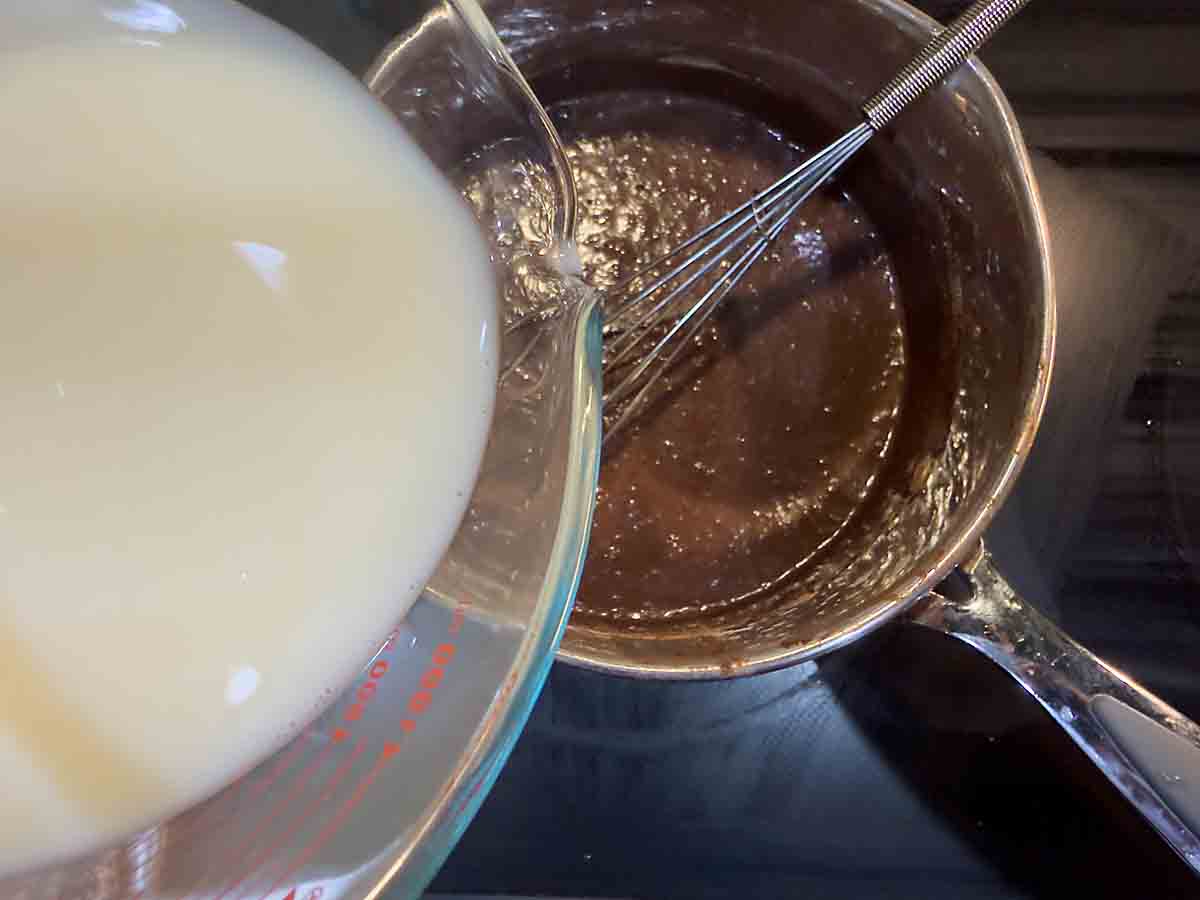 add milk to pudding ingredients