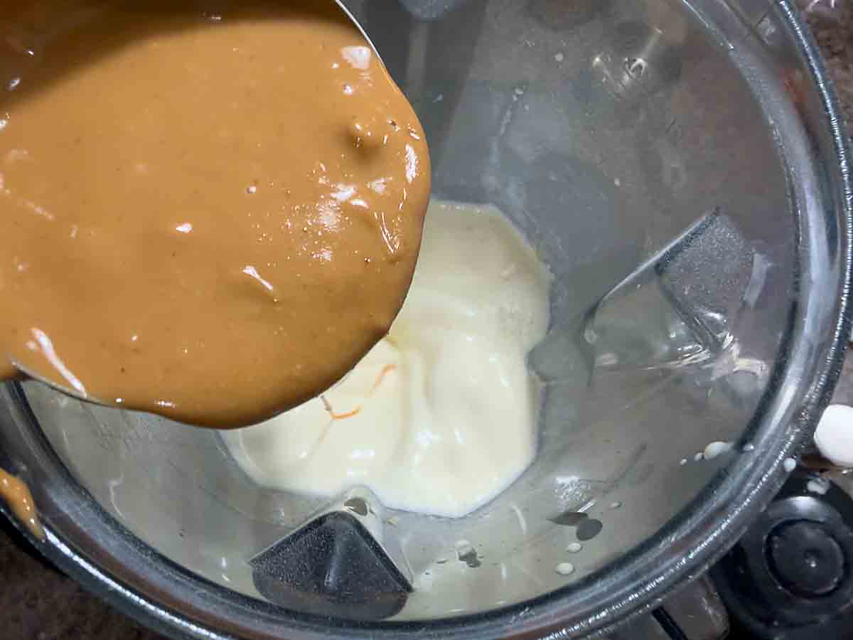 add peanut butter to cream mixture