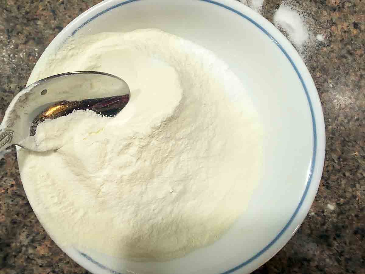 combine dry ingredients