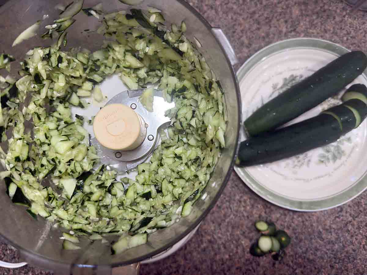 chop cucumber