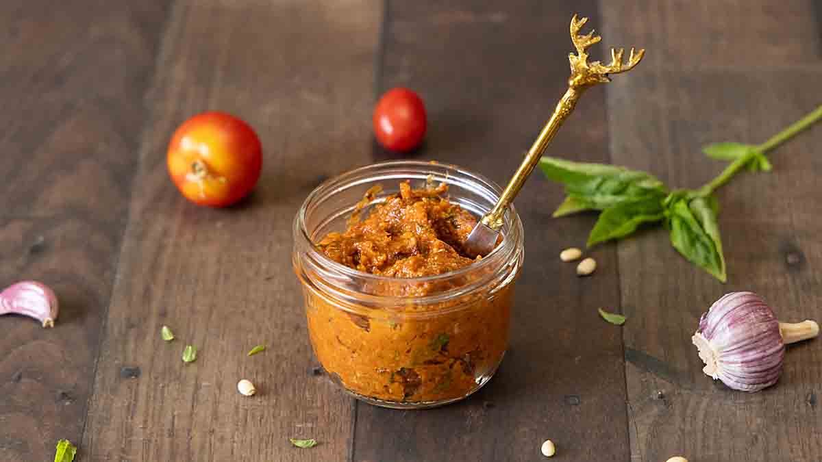sun dried tomato pesto