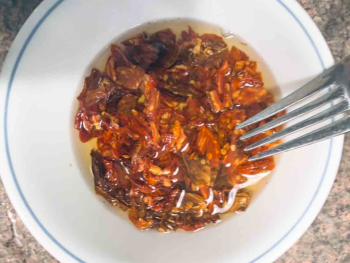 rehydrate dried tomatoes