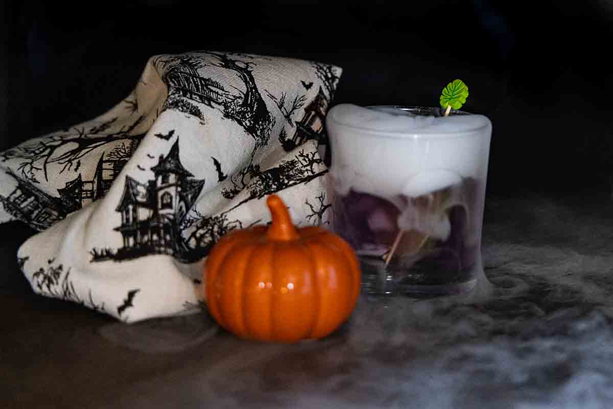 Empress Gin & Tonic smoking