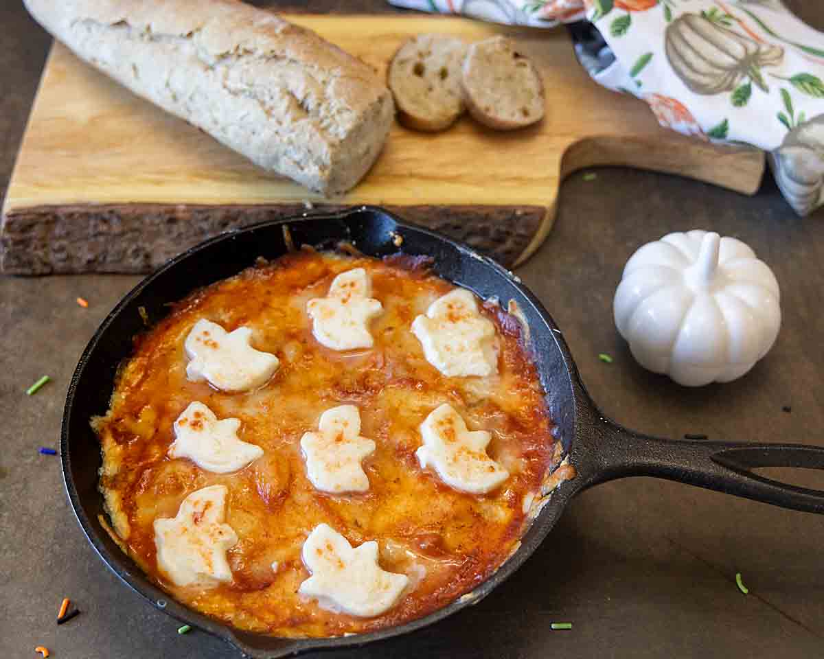 Halloween Pizza Dip